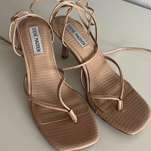 Steve Madden Lace Up Heel